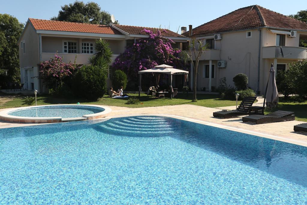 אולסינץ' Apartments Ada Bojana מראה חיצוני תמונה