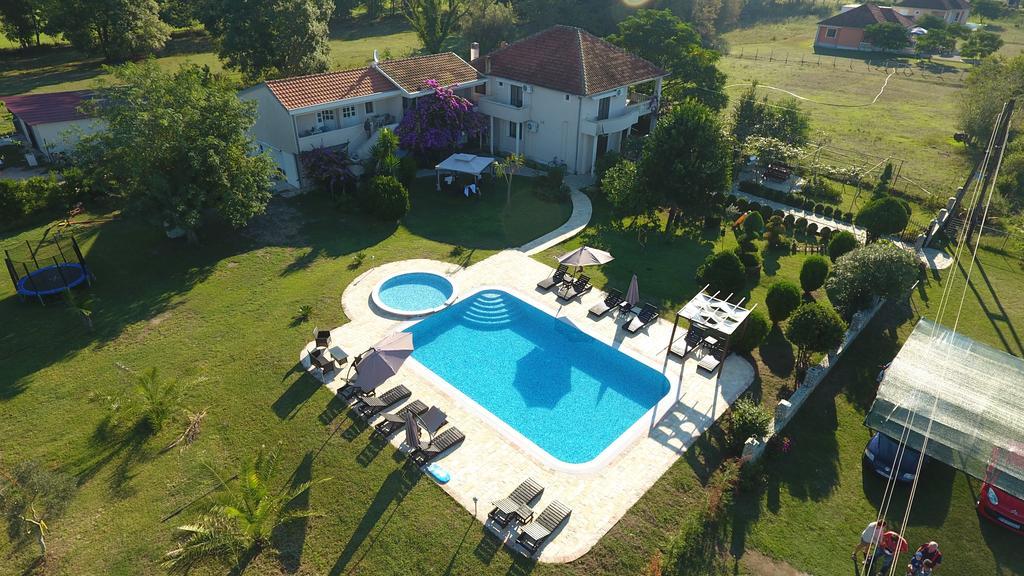 אולסינץ' Apartments Ada Bojana מראה חיצוני תמונה