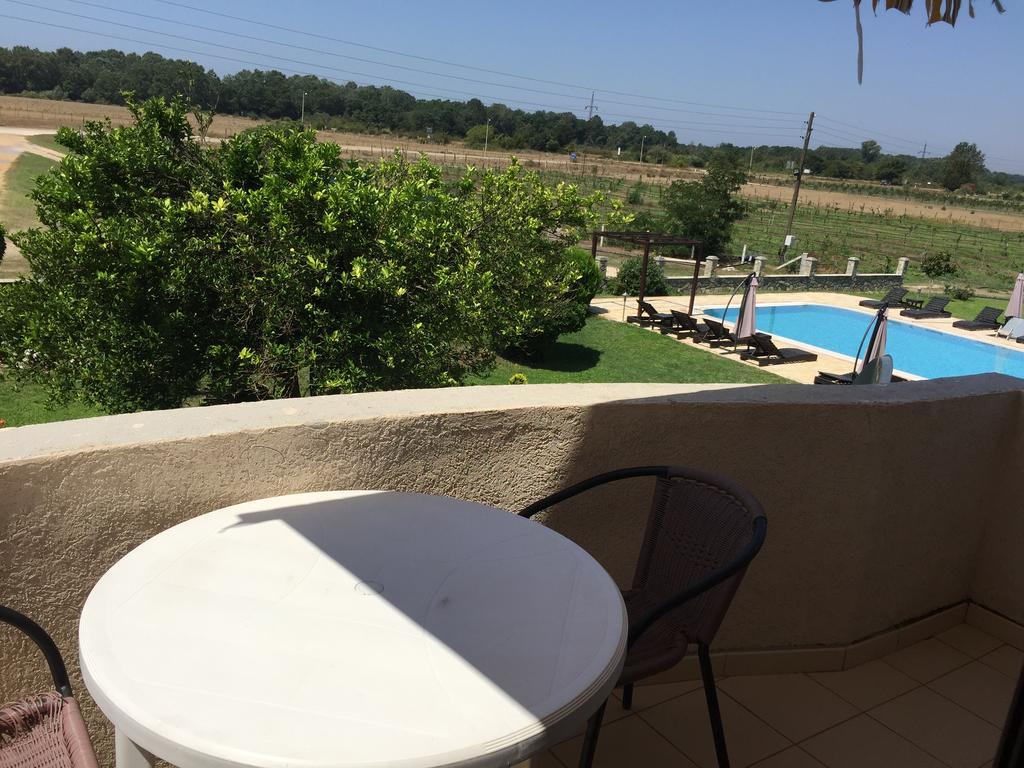 אולסינץ' Apartments Ada Bojana מראה חיצוני תמונה